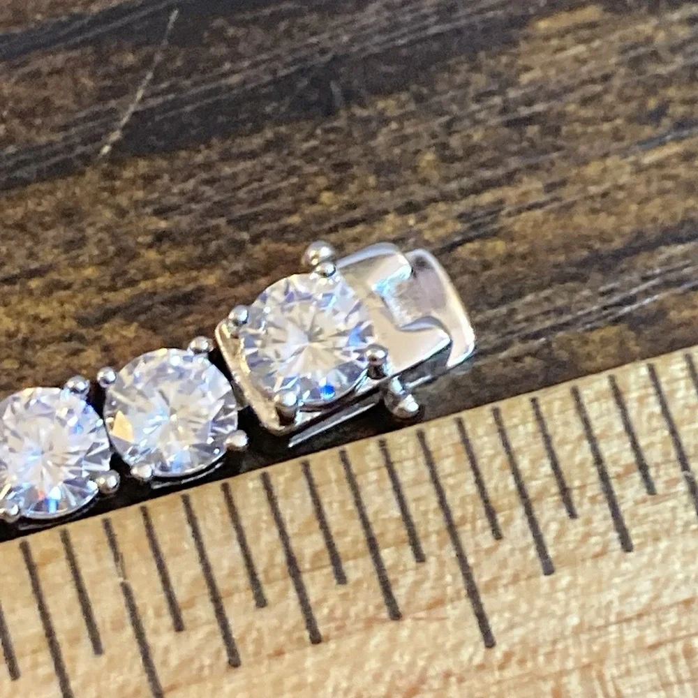 GEMSME CZ Tennis Bracelet 6mm Round Cut Prong Set Silver Tone‎ 8.5in